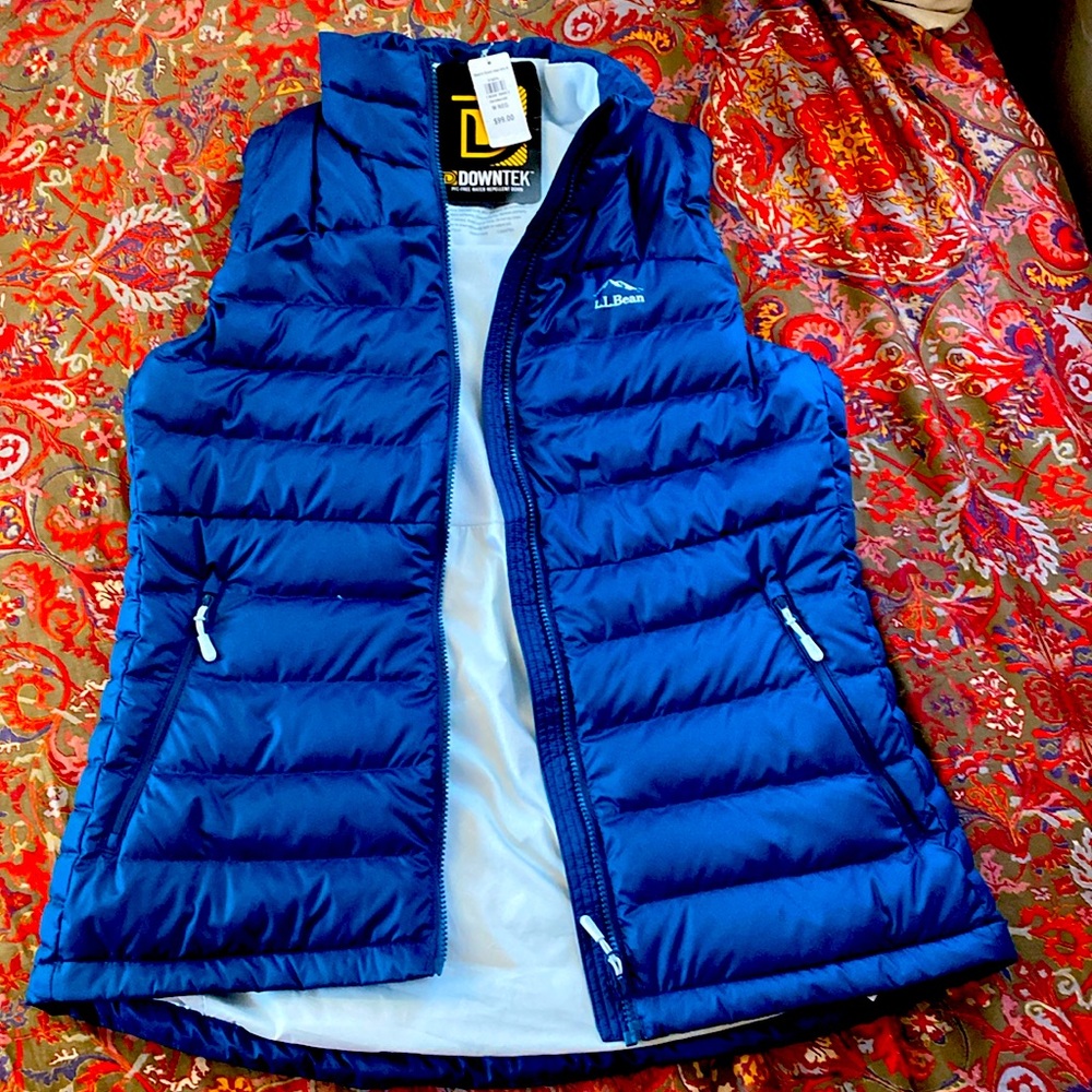 L. L. Bean M reg women’s vest New  WITH TAGS downtek